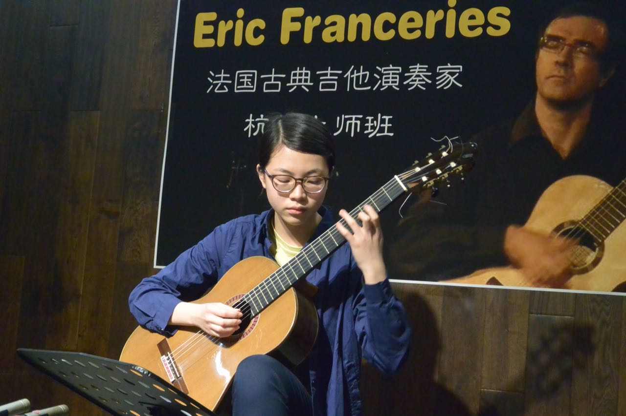 法国古典吉他演奏家 eric franceries 杭州天籁琴行举办大师班进行中